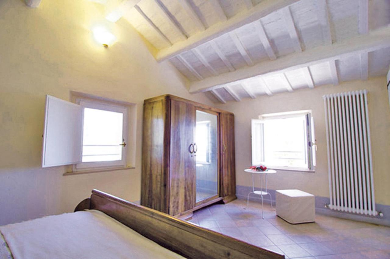 Villa Sant'Elena Morro d'Alba Bagian luar foto