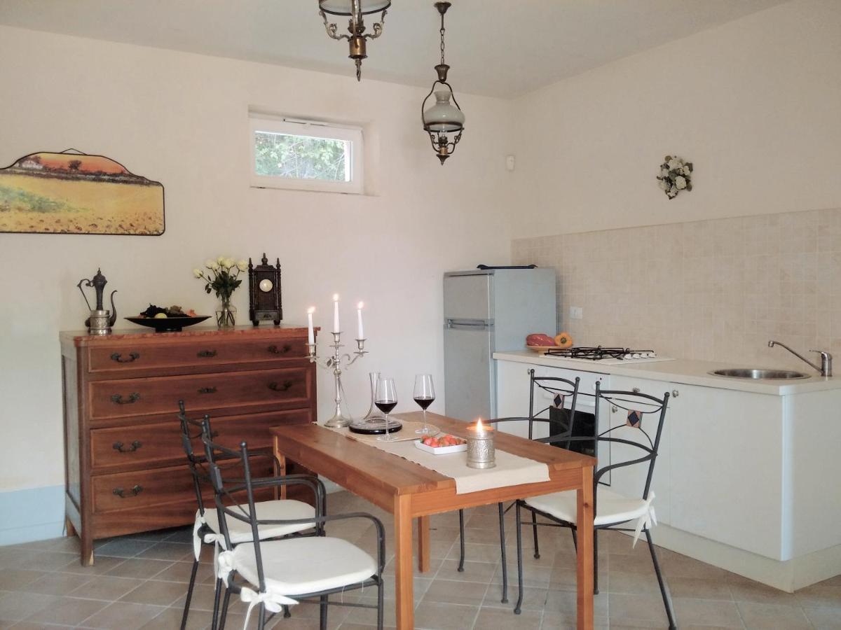 Villa Sant'Elena Morro d'Alba Bagian luar foto