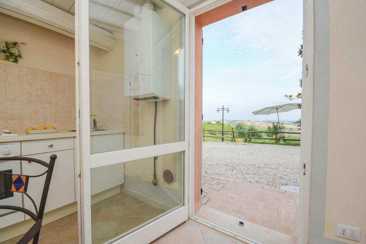 Villa Sant'Elena Morro d'Alba Bagian luar foto